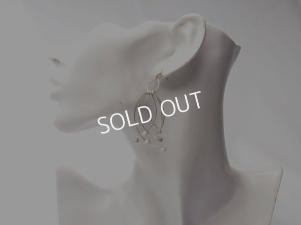 画像2: ズニ　ホワイトバッファロー　フリンジピアス (2)