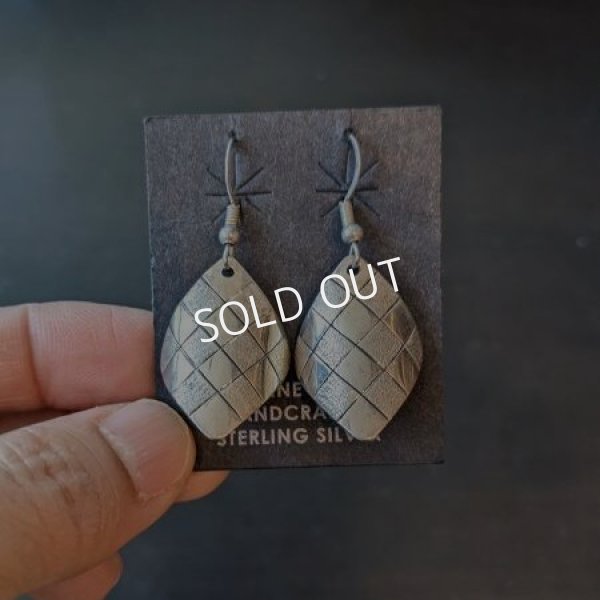 画像2: ka***i様ご予約商品（シルバーピアス、ナバホパールネックレス） (2)